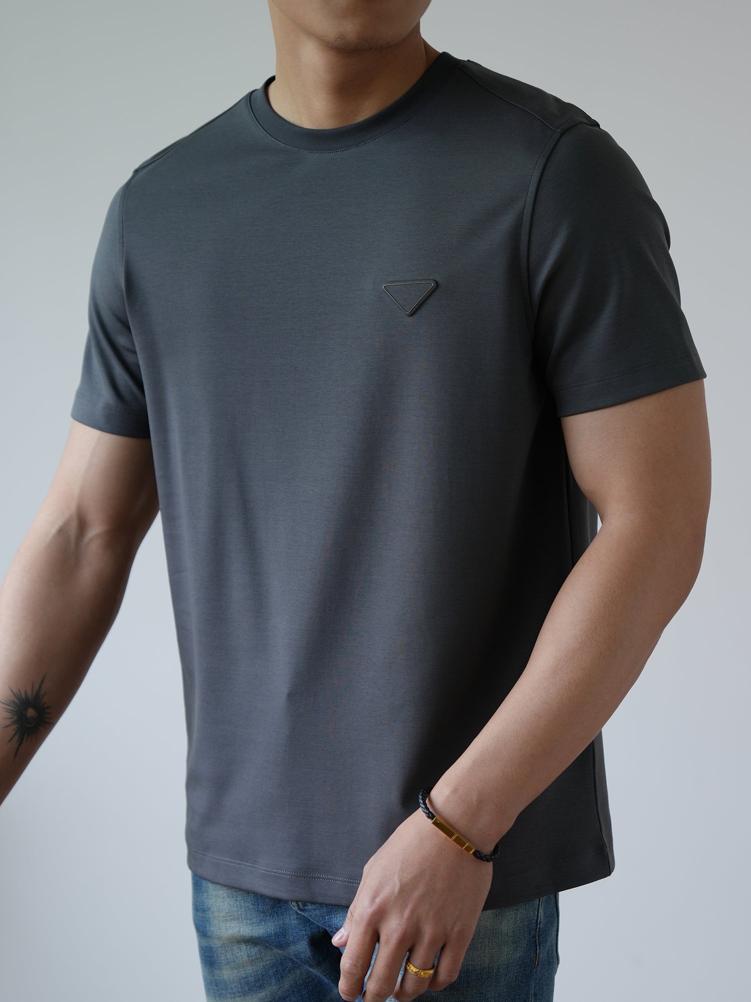 上質コットン ロゴTシャツ O4